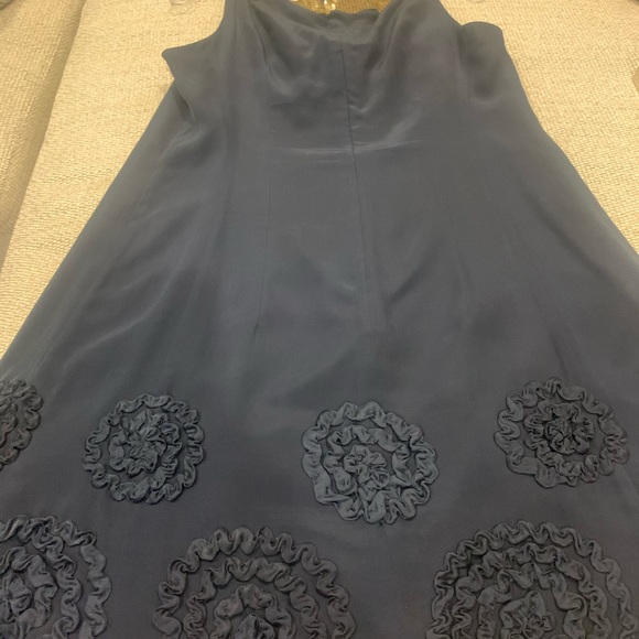 Navy and gold beaded silk dress with rosettes. - Picture 8 of 9